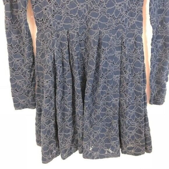 Free People Size S Navy Rose Garden Floral Lace Dress Fit n Flare 3/4 Sleeve - Picture 8 of 13